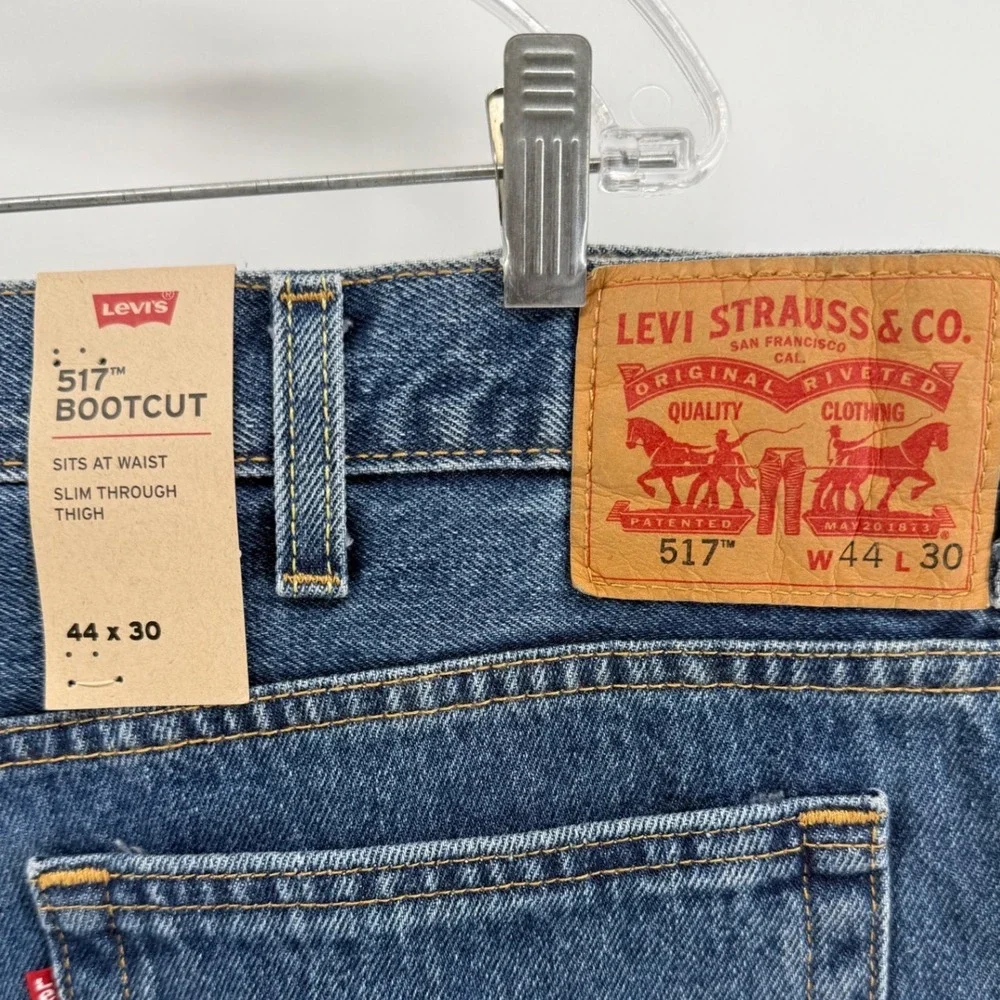 Levis 517 Bootcut Jeans Mens 44x30 Medium Wash Blue Denim 00517-4891 NWT